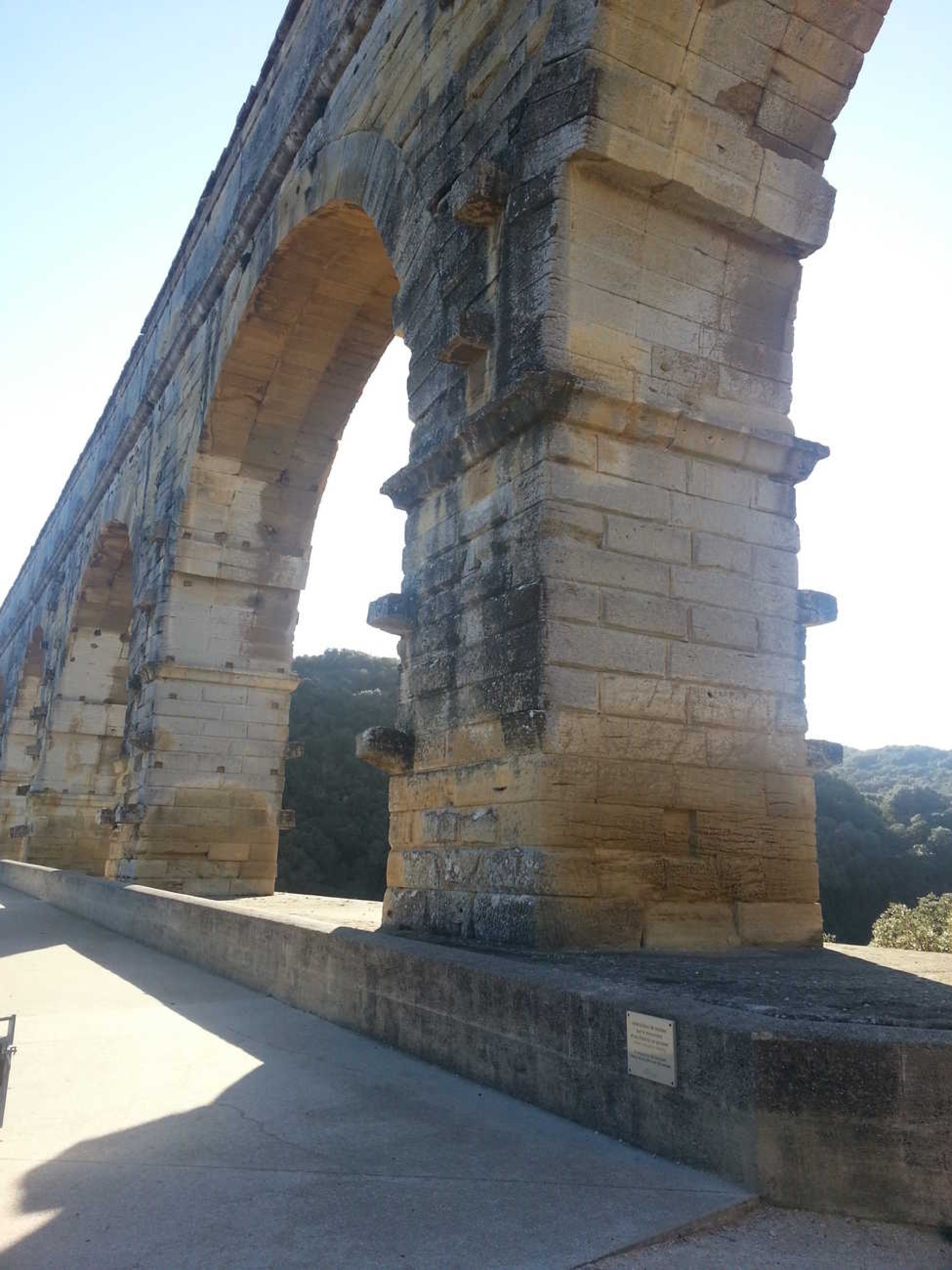 le-pont-du-gard.jpg -